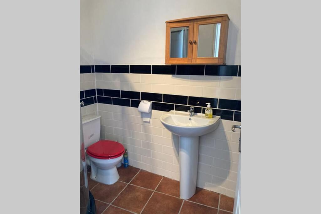 Pre-en-Pail-Saint-Samson La Petite Maison - Self Catering מראה חיצוני תמונה