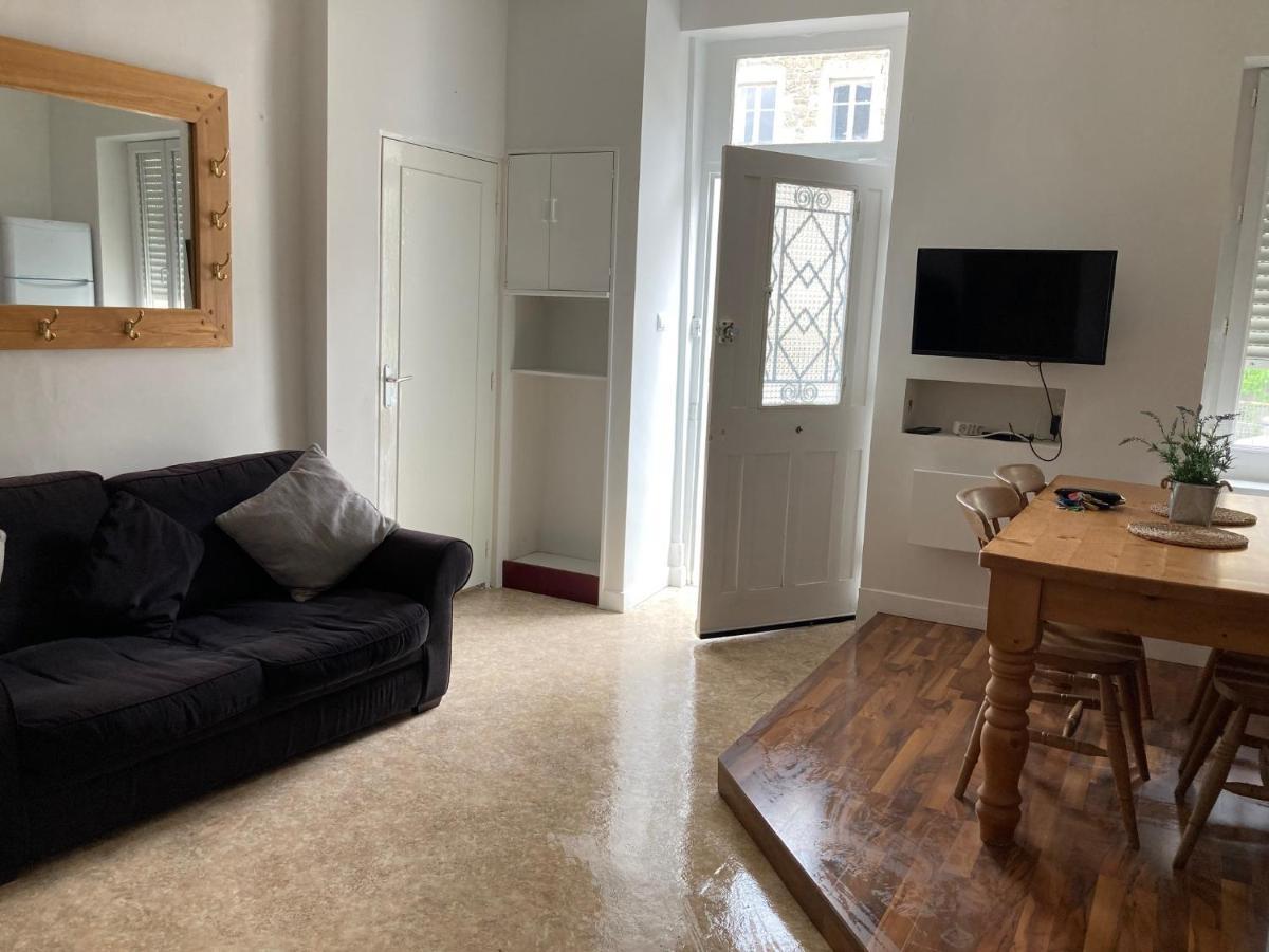 Pre-en-Pail-Saint-Samson La Petite Maison - Self Catering מראה חיצוני תמונה
