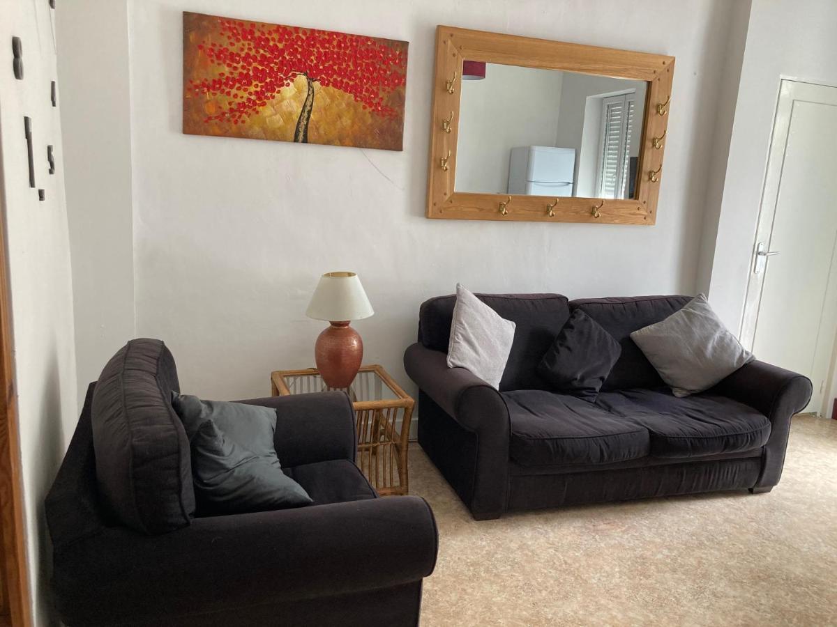 Pre-en-Pail-Saint-Samson La Petite Maison - Self Catering מראה חיצוני תמונה